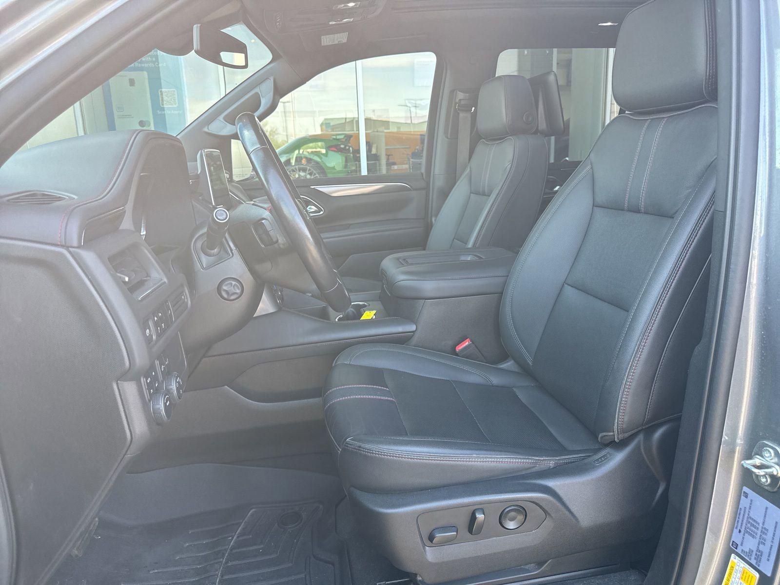 Used 2022 Chevrolet Tahoe RST w/ Luxury Package image 23