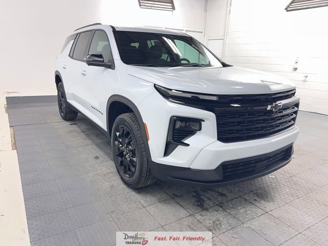 New 2026 Chevrolet Traverse LT w/ Midnight/Sport Edition FWD image 3