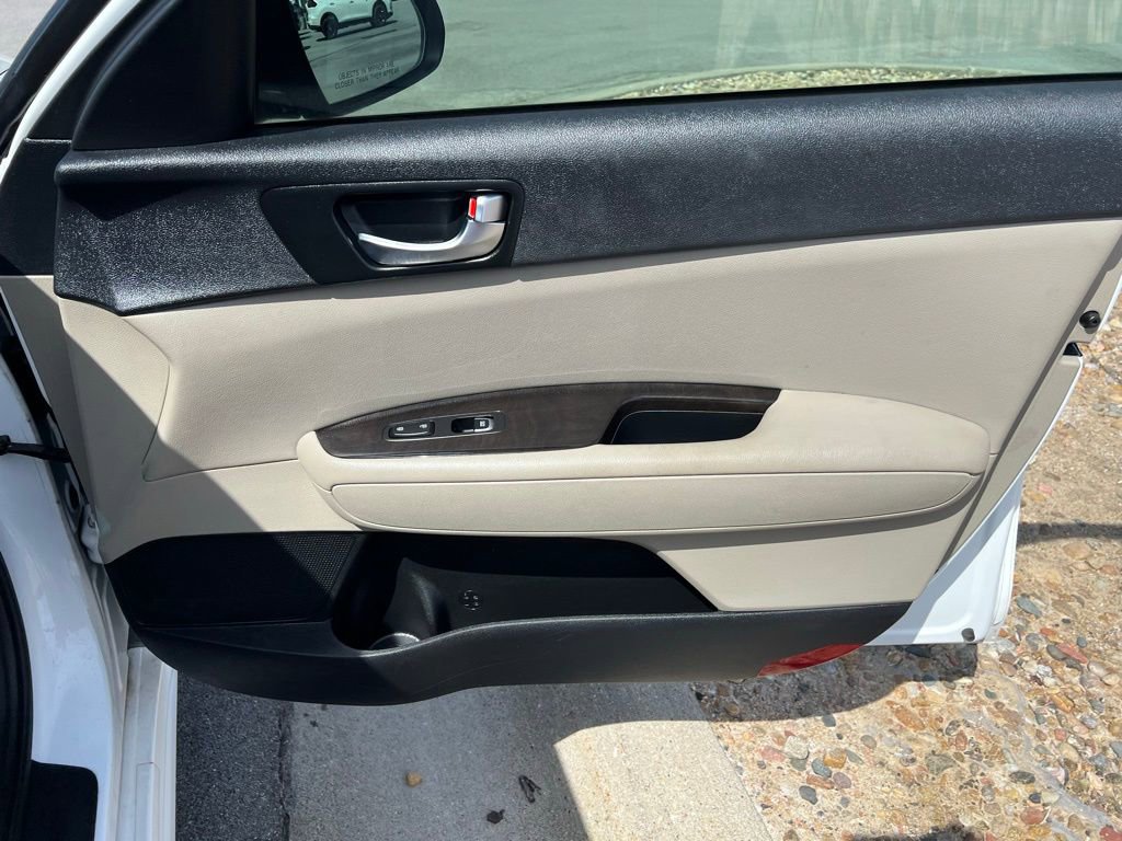 Used 2016 Kia Optima EX w/ Paint Protection Film Package FWD image 25