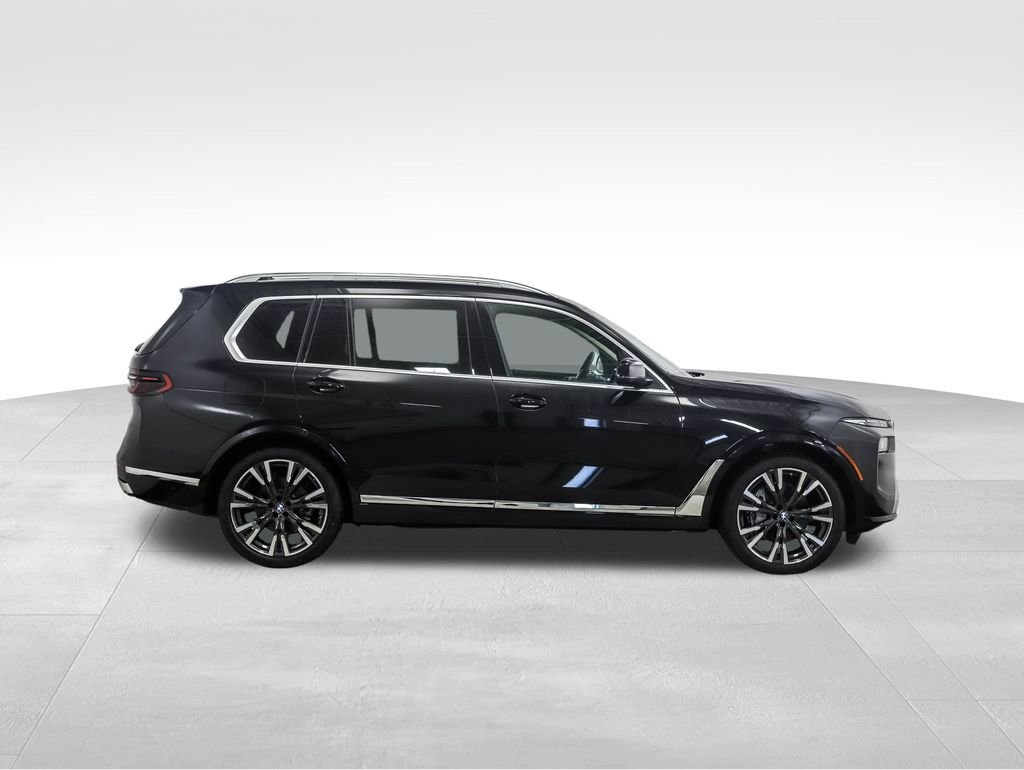 Used 2025 BMW X7 xDrive40i image 6