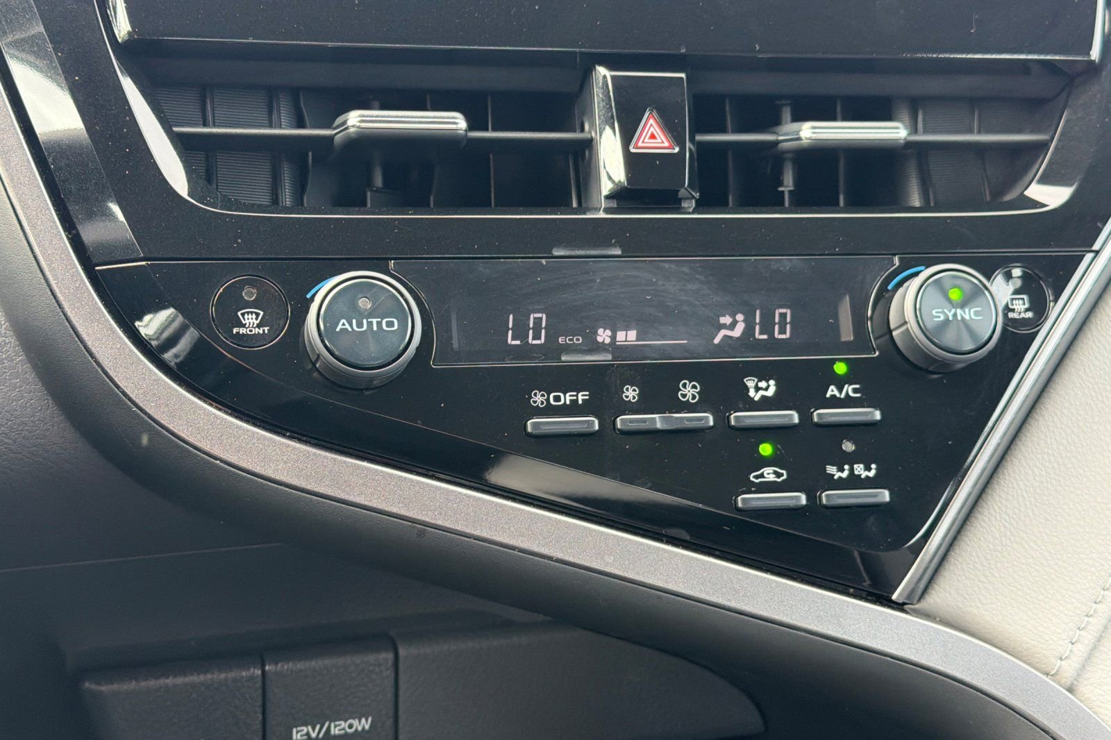 Used 2021 Toyota Camry LE image 16