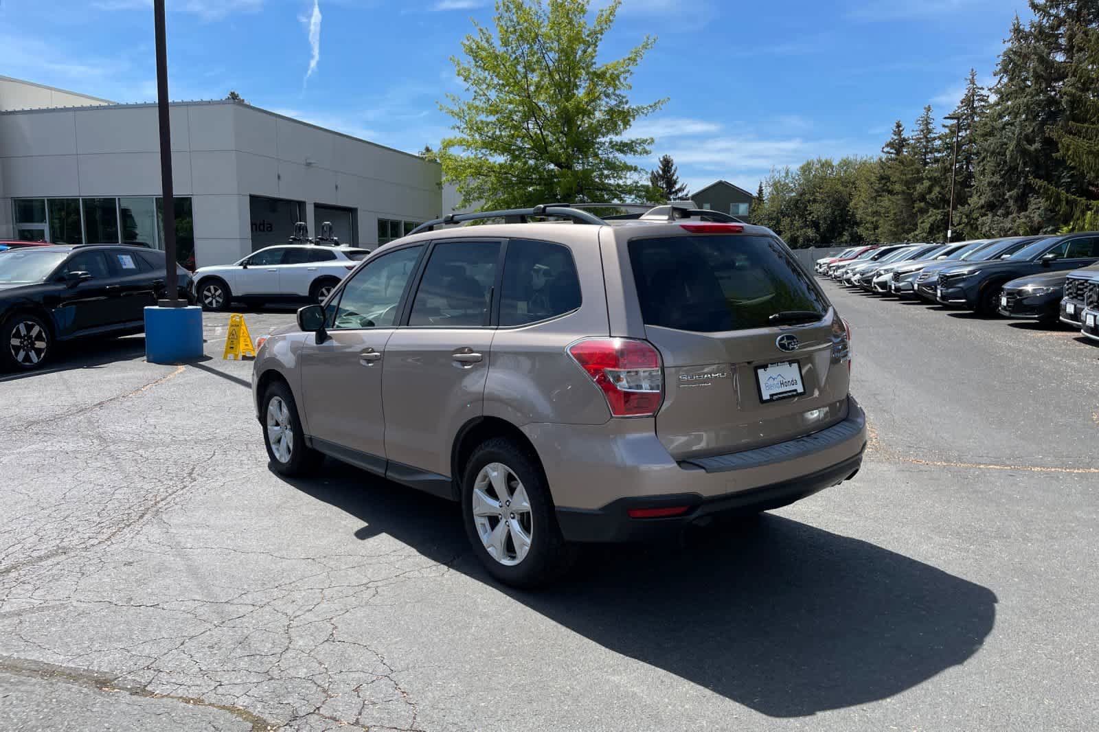 Used 2016 Subaru Forester 2.5i Premium AWD/4WD video 3