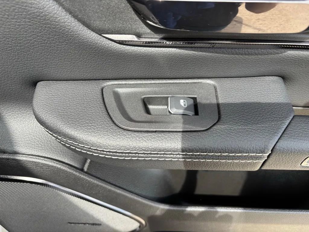 Used 2026 RAM 1500 Rebel w/ G/T Package AWD/4WD image 33