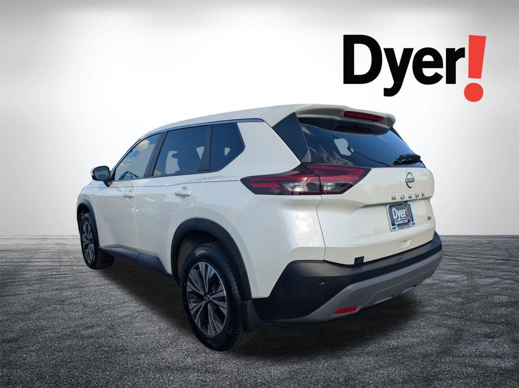 Used 2023 Nissan Rogue SV image 5