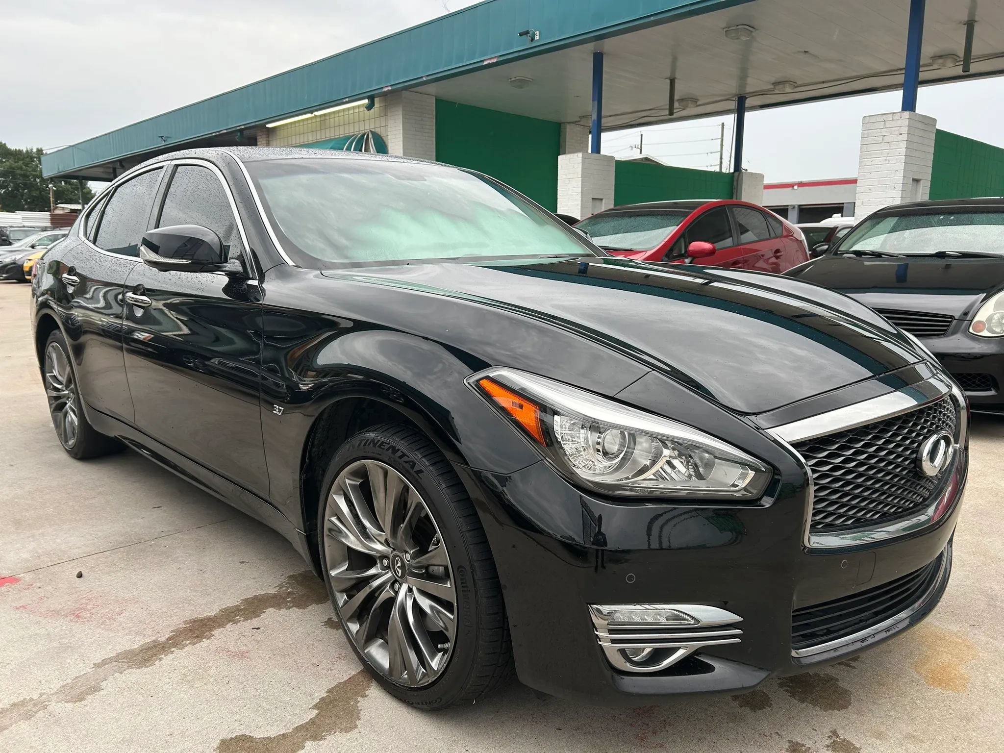Used 2017 INFINITI Q70 3.7 AWD/4WD image 7