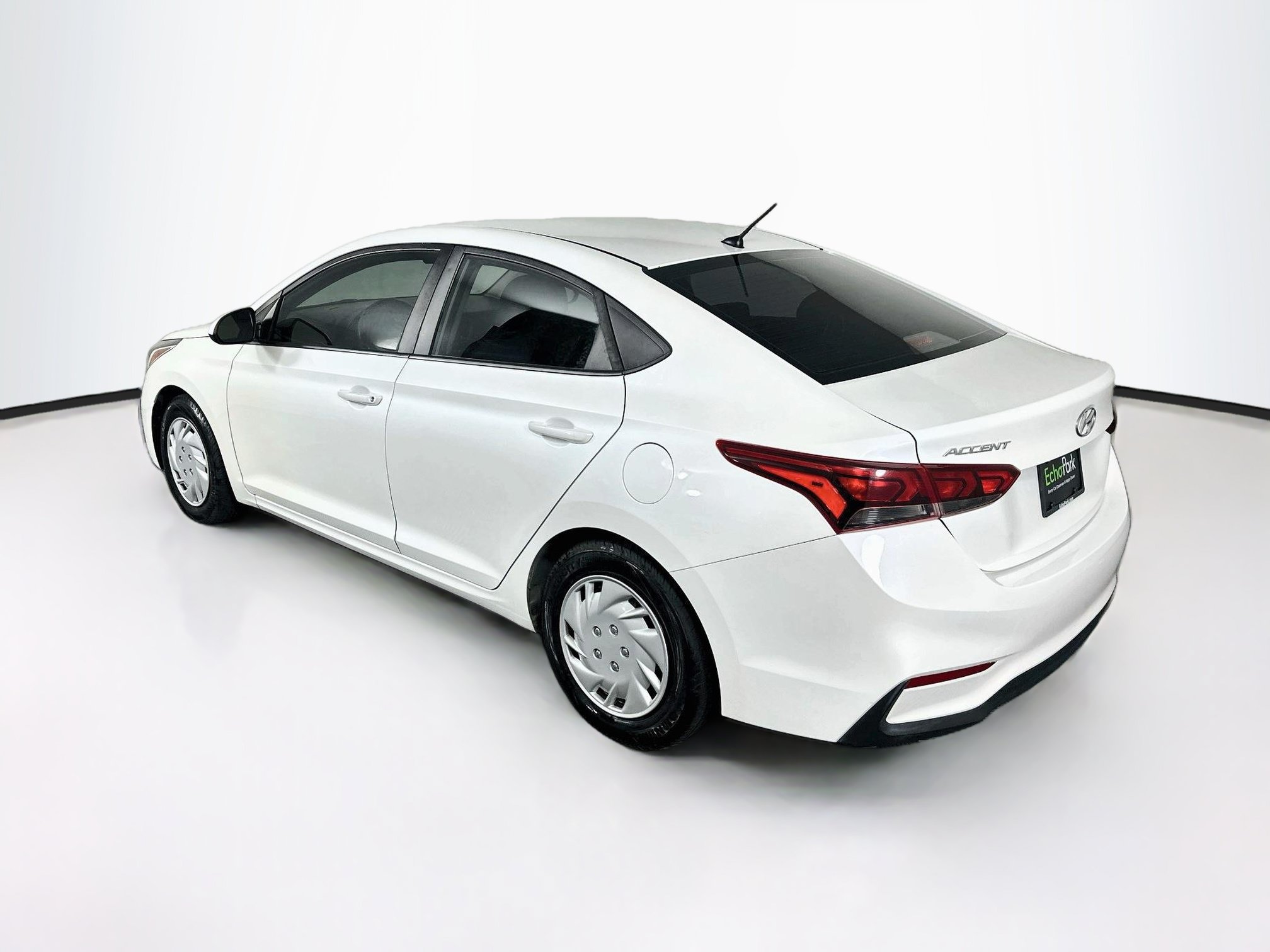 Used 2018 Hyundai Accent SE FWD image 5