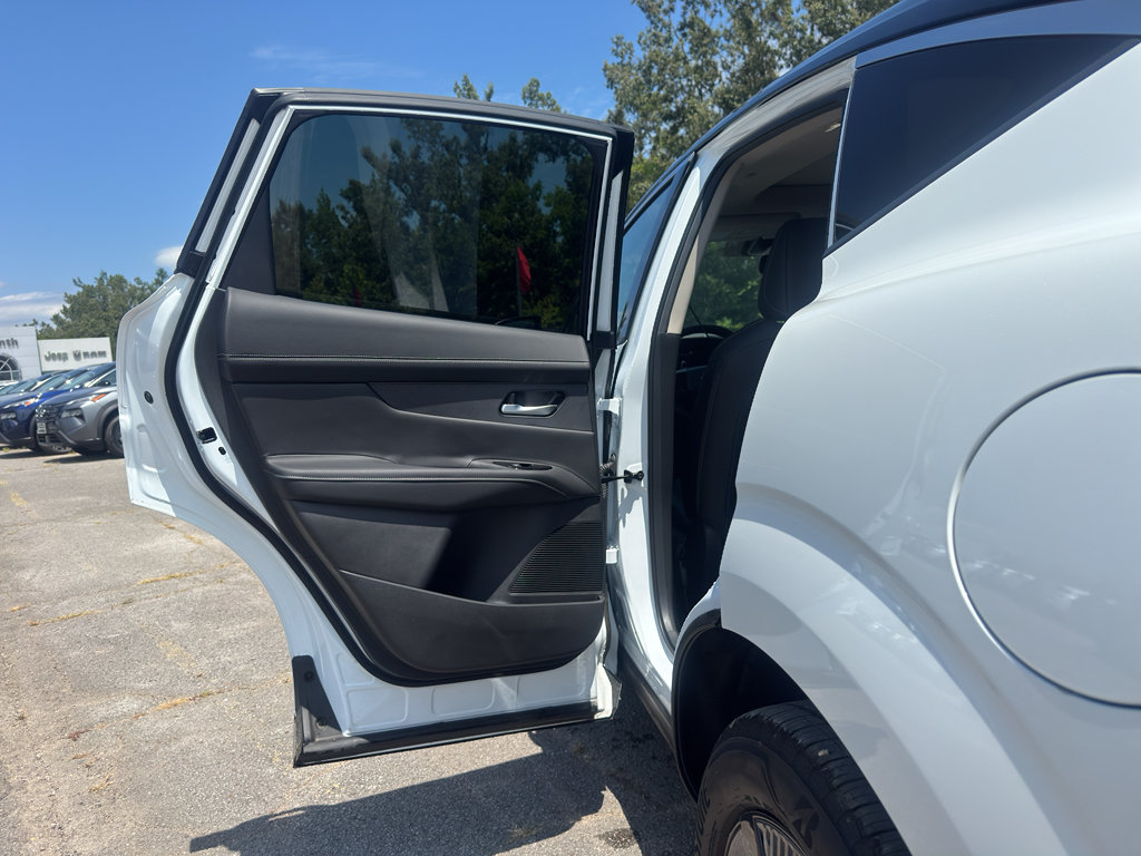 Used 2025 Nissan Murano SL AWD/4WD image 18