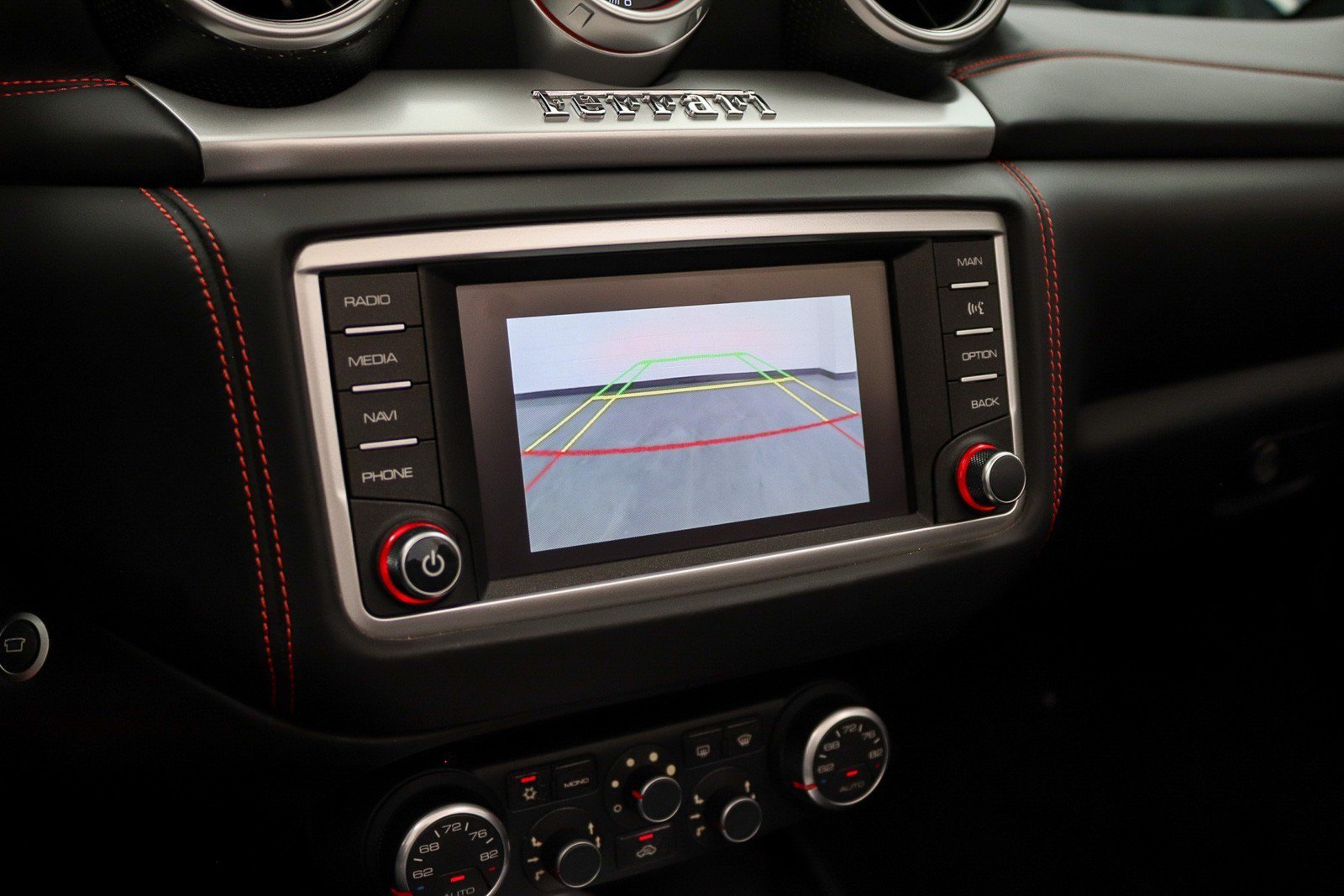 Used 2016 Ferrari California T RWD image 23