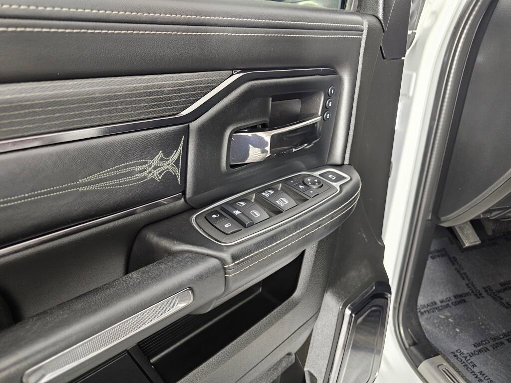 Used 2022 RAM 3500 Limited image 19