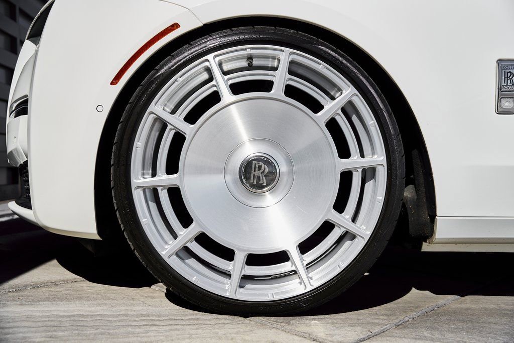 Used 2022 Rolls-Royce Ghost w/ Ghost Package image 3