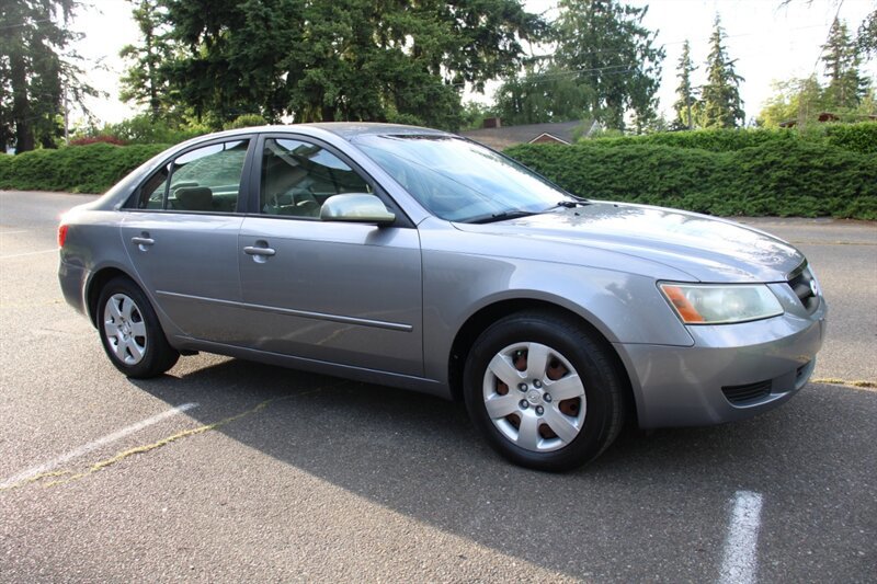 Used 2007 Hyundai Sonata GLS FWD image 2