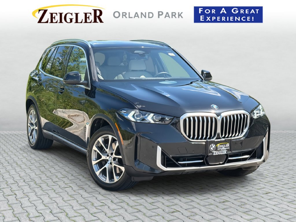 Used 2024 BMW X5 xDrive40i w/ Premium Package AWD/4WD image 1