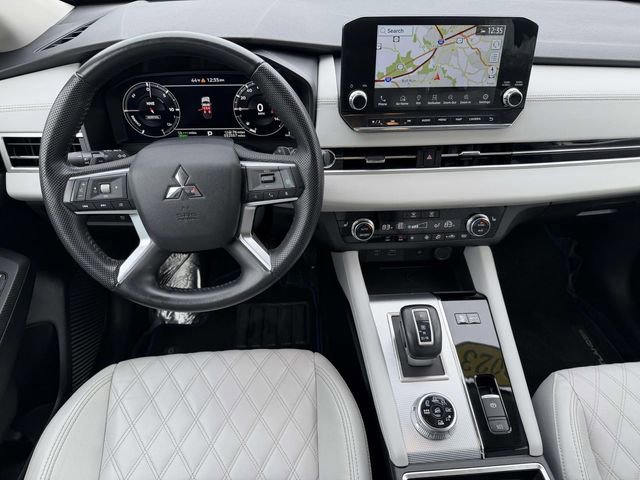 Used 2023 Mitsubishi Outlander SEL image 8