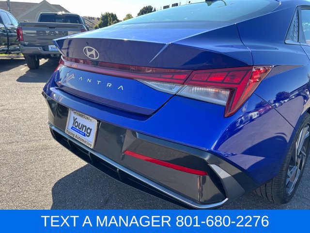 Used 2025 Hyundai Elantra SEL FWD image 5