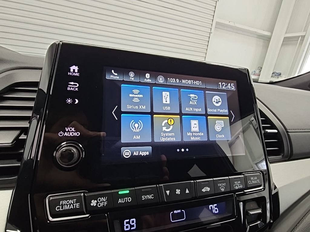 Used 2023 Honda Odyssey Sport image 17