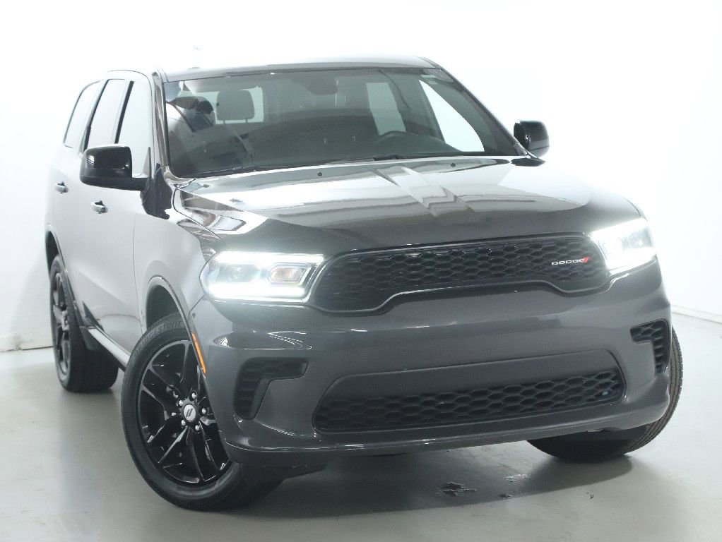 Used 2025 Dodge Durango GT image 2