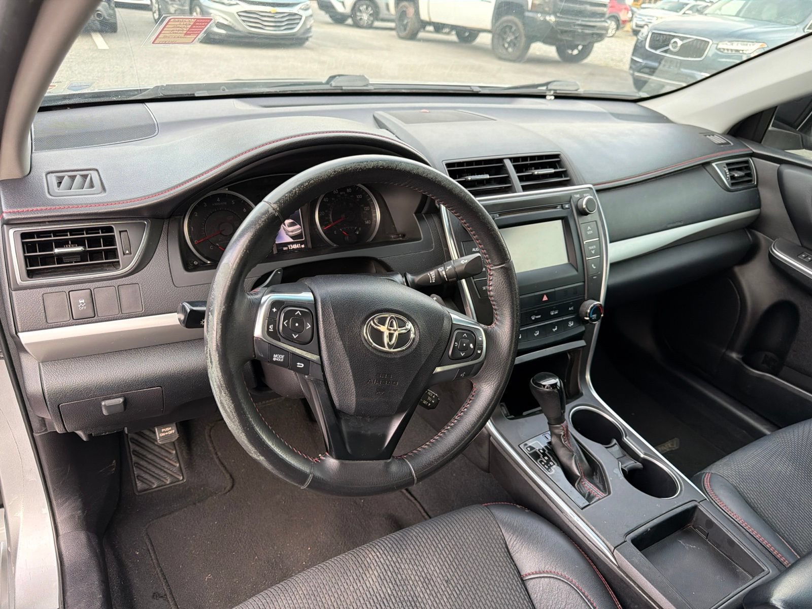 Used 2017 Toyota Camry SE FWD image 8