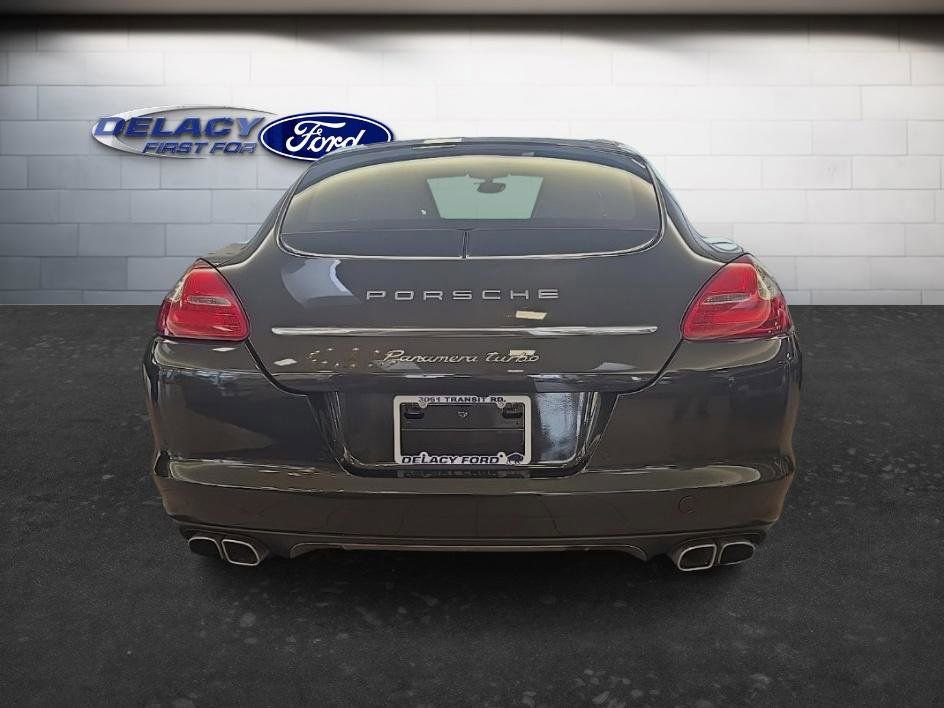 Used 2010 Porsche Panamera Turbo AWD/4WD image 4