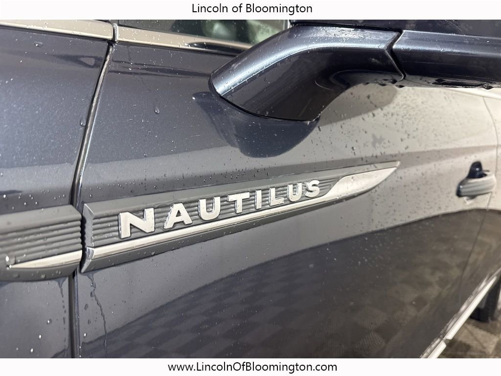 Used 2022 Lincoln Nautilus Reserve image 19