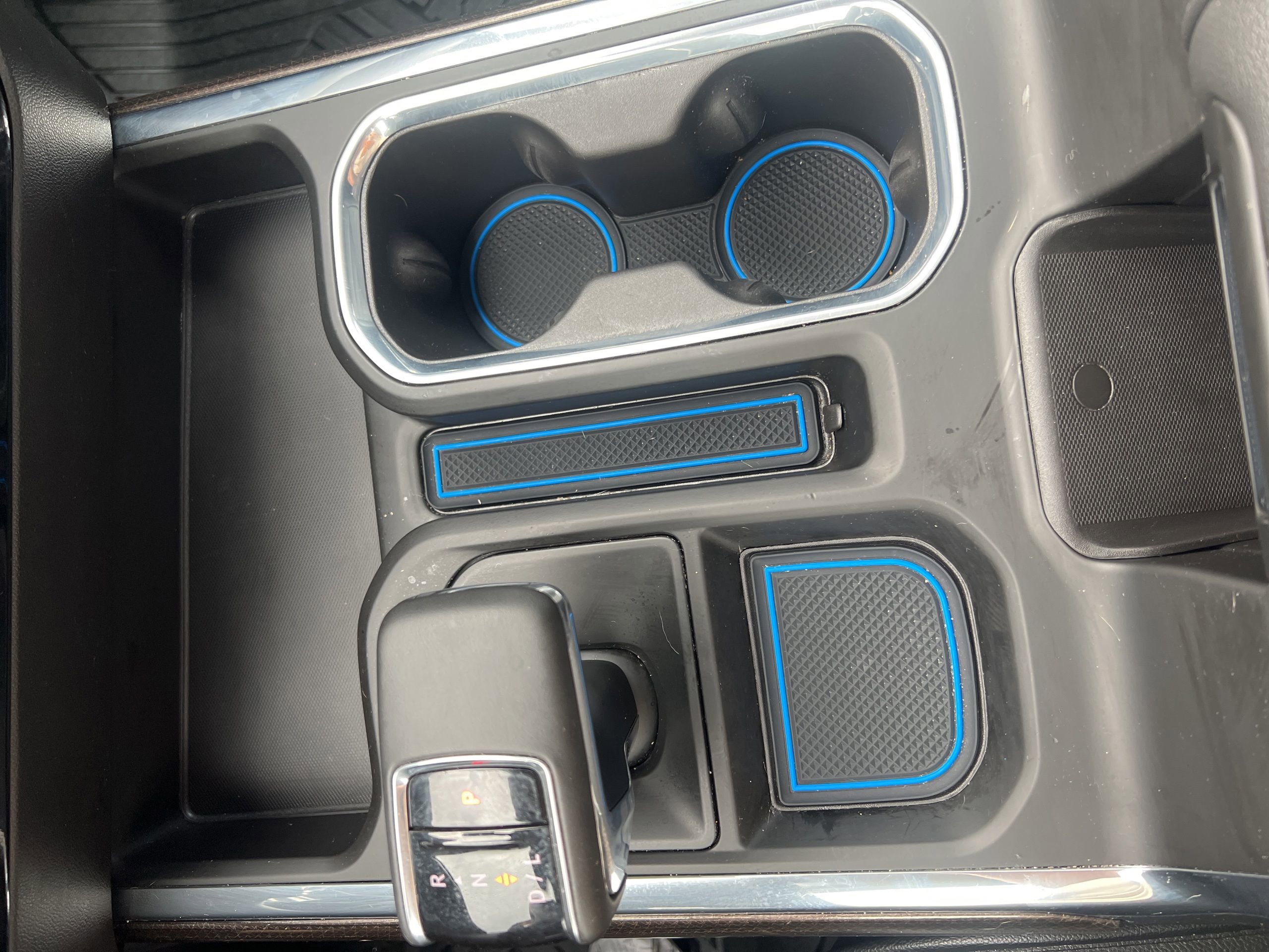 Used 2024 Chevrolet Silverado 1500 RST AWD/4WD image 9