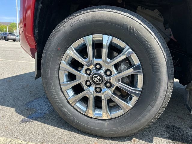 Used 2025 Toyota Tacoma Limited AWD/4WD image 28