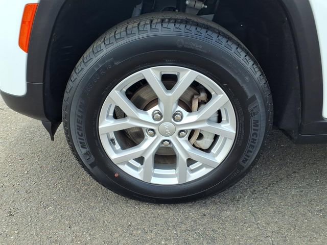 Certified 2023 Jeep Grand Cherokee Limited AWD/4WD image 9