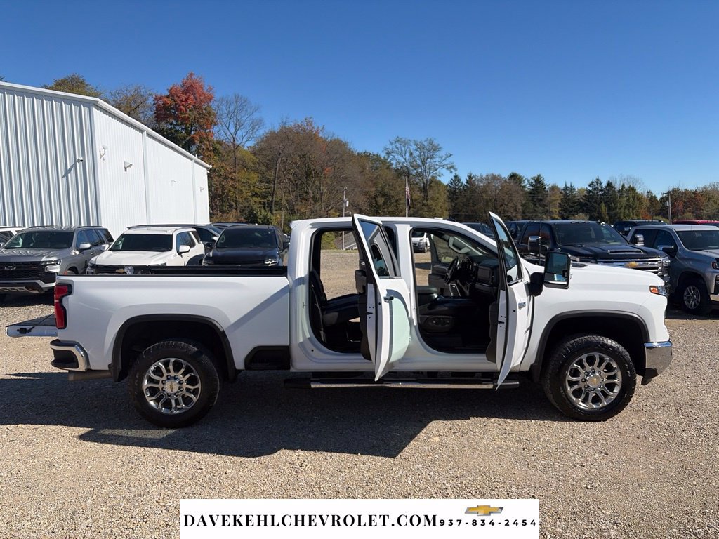 Used 2025 Chevrolet Silverado 2500 LTZ w/ LTZ Plus Package AWD/4WD image 35