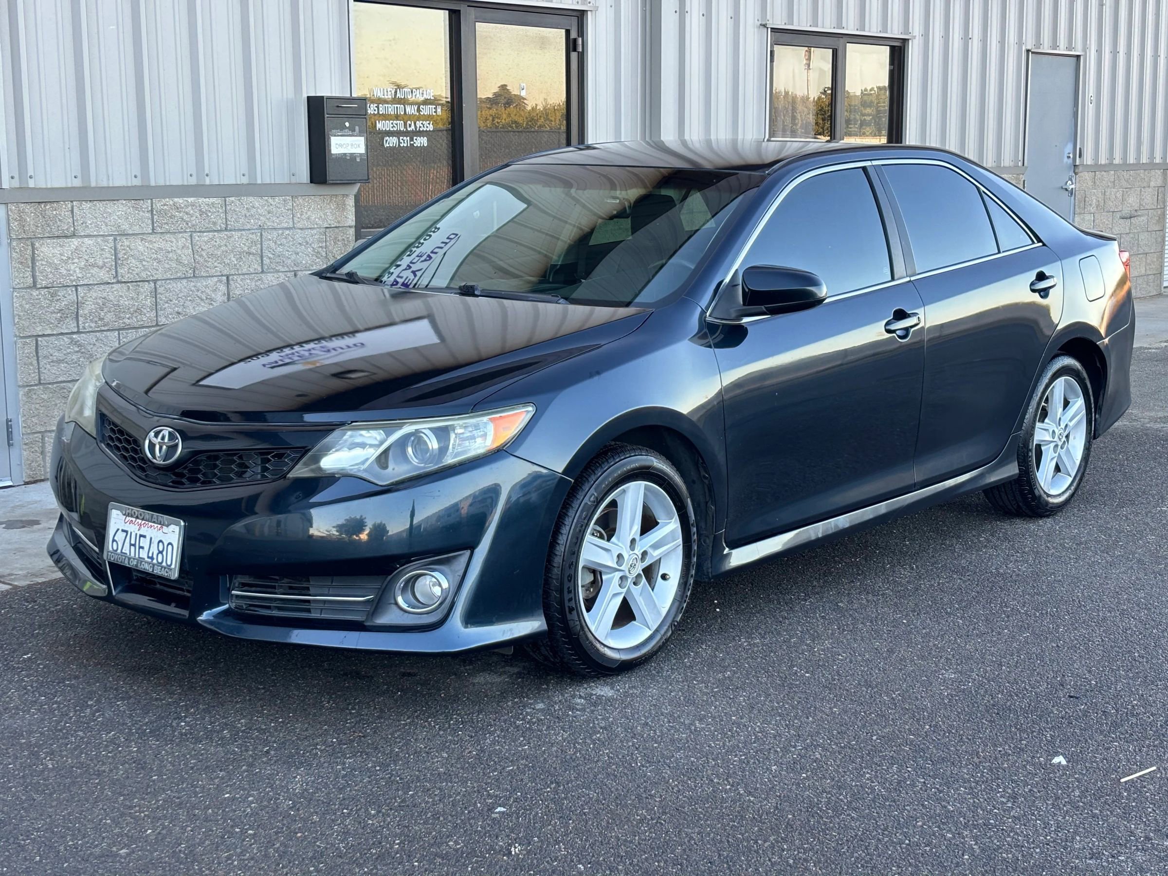 Used 2013 Toyota Camry SE image 7