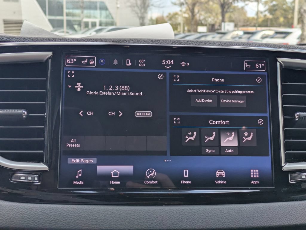 Used 2024 Chrysler Pacifica Touring-L FWD image 20