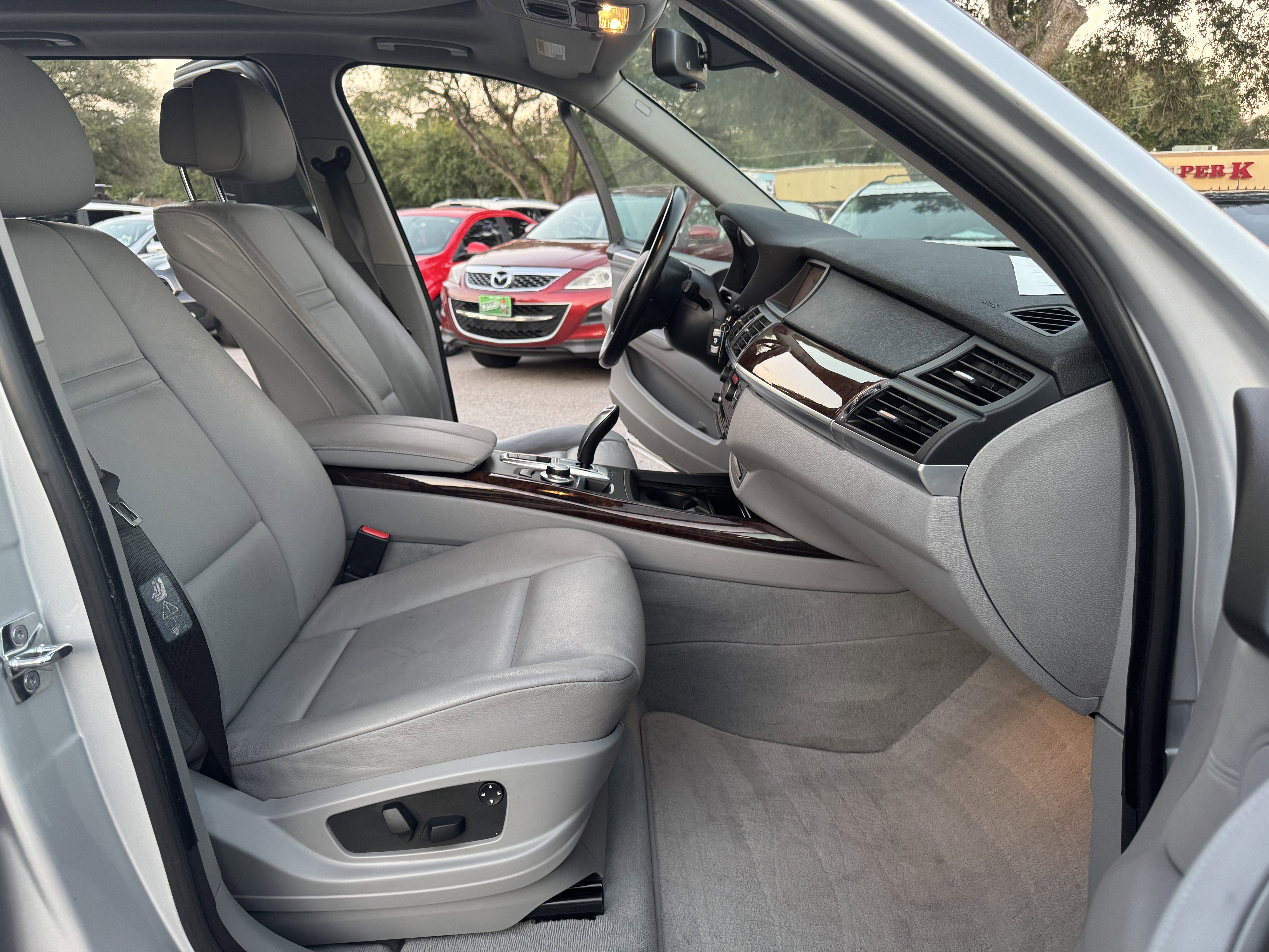 Used 2009 BMW X5 xDrive30i image 13