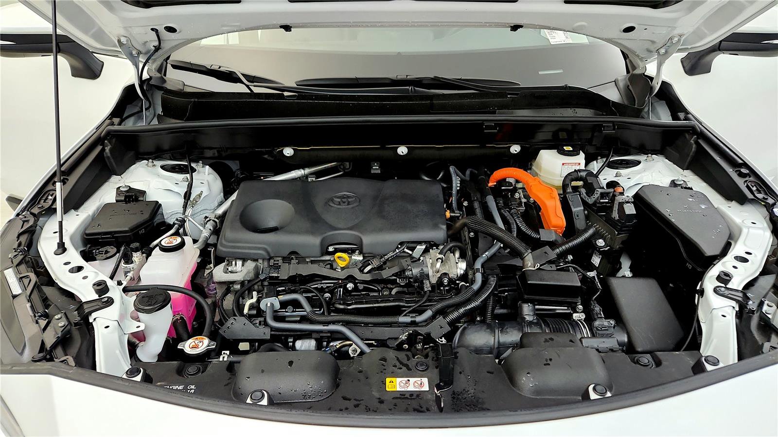 Used 2024 Toyota Venza XLE image 26