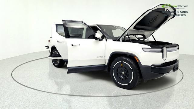 Used 2025 Rivian R1T Adventure AWD/4WD image 11