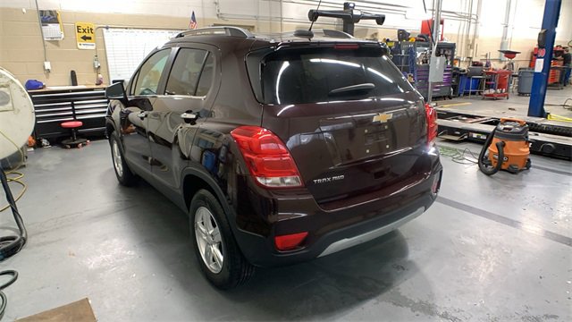 Used 2020 Chevrolet Trax LT w/ LT Convenience Package image 4