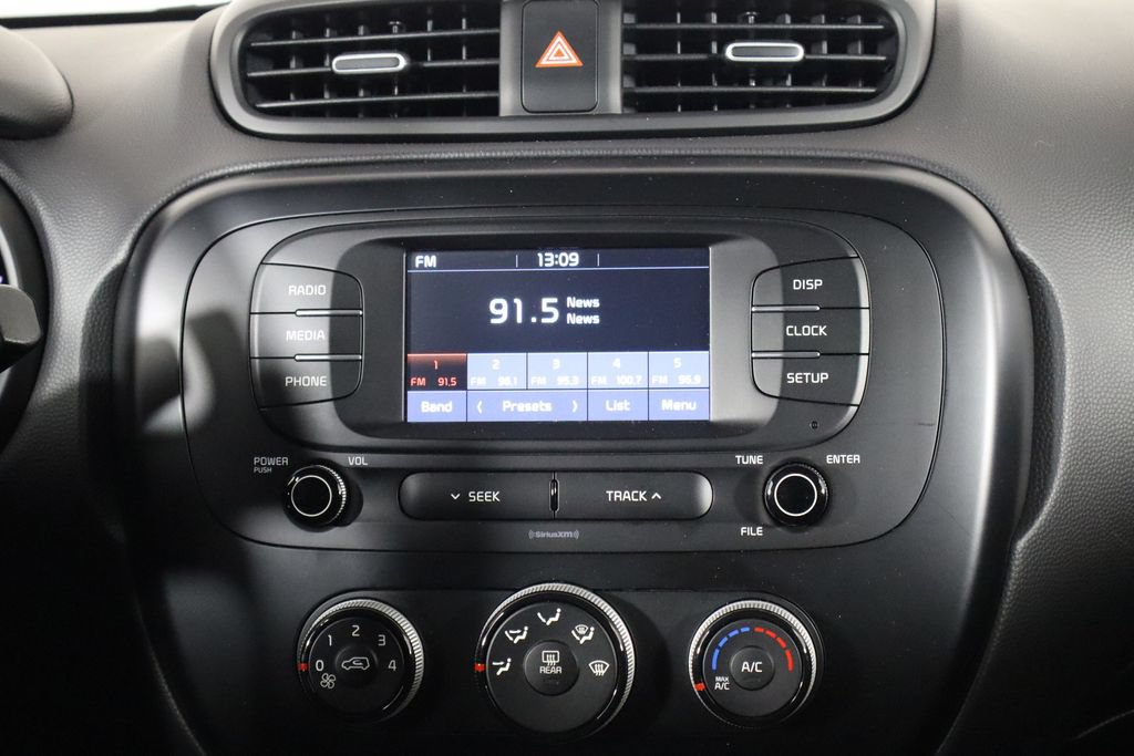 Used 2019 Kia Soul FWD image 25