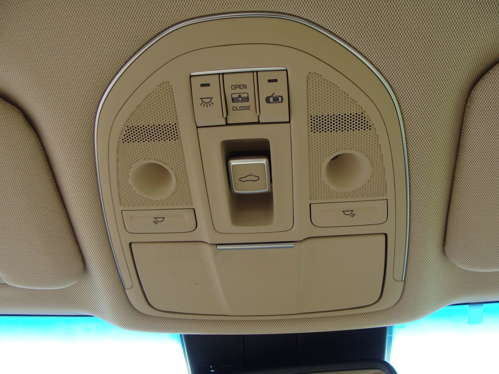 Used 2017 Genesis G80 3.8 w/ Option Group 03 image 28