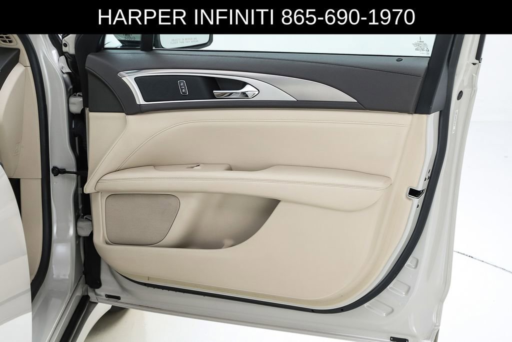 Used 2020 Lincoln MKZ FWD image 30