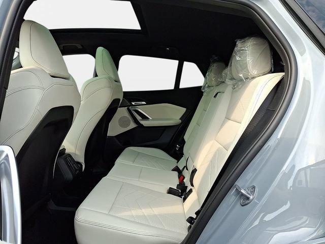 New 2026 BMW X2 xDrive28i w/ Technology Package AWD/4WD image 9