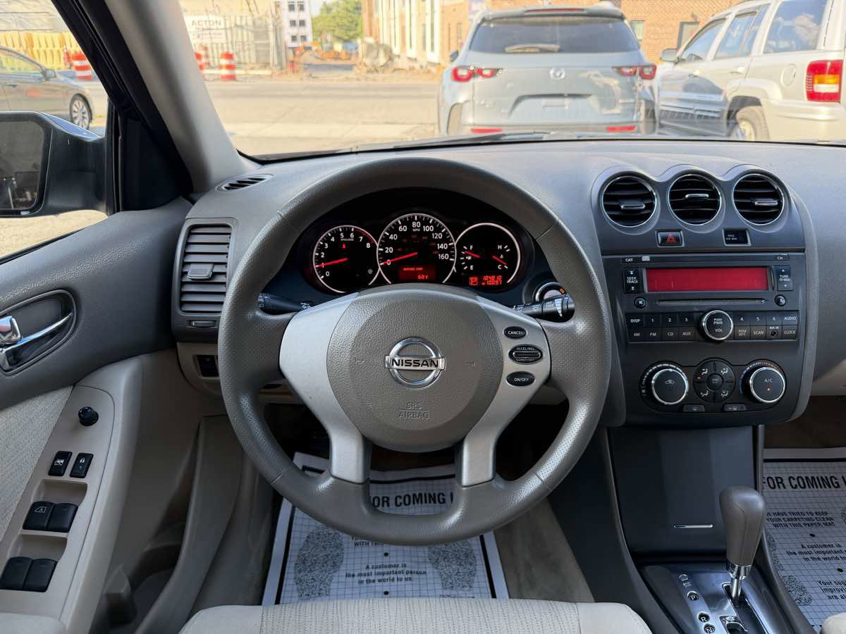 Used 2012 Nissan Altima 2.5 S FWD image 14