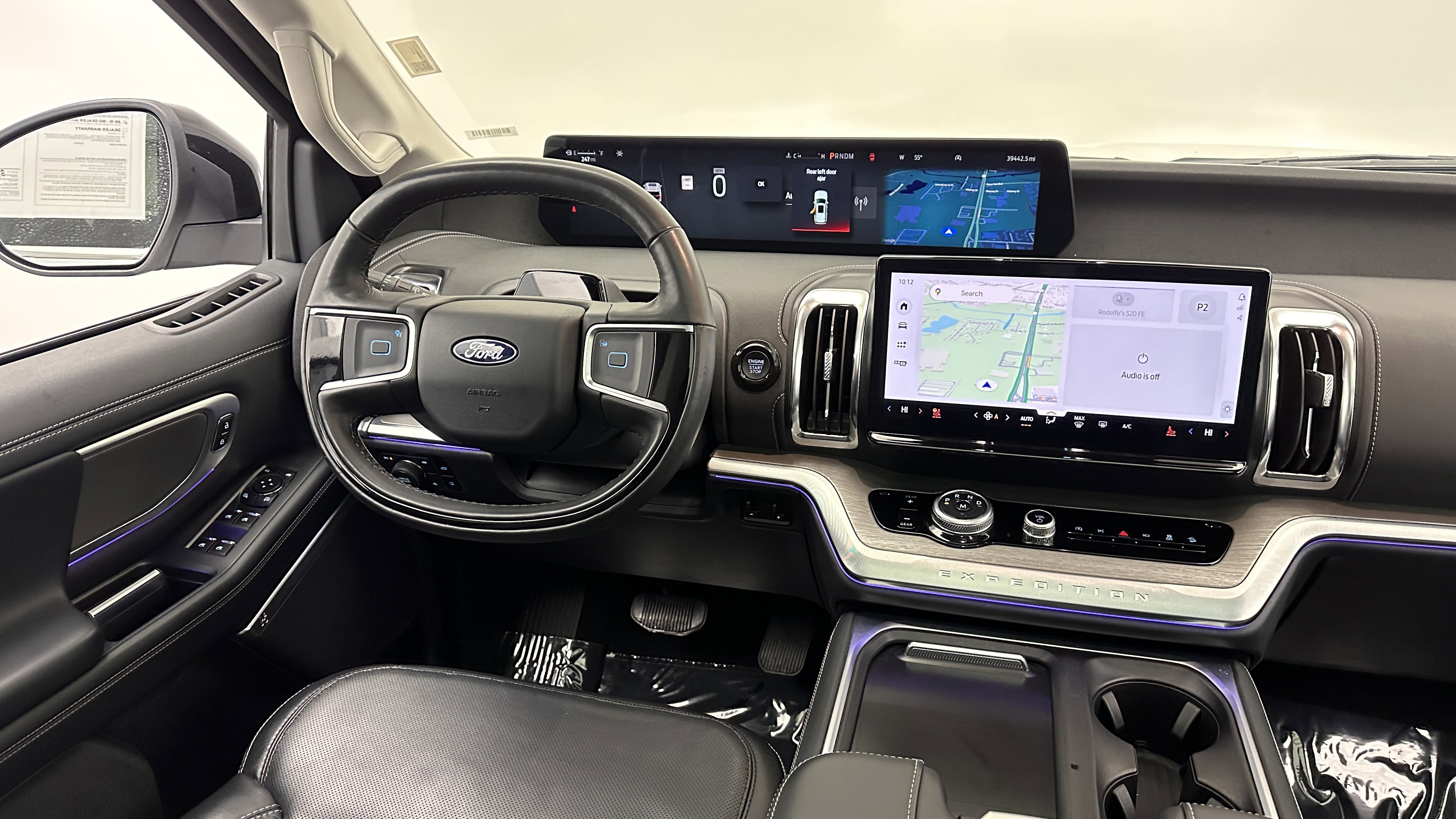 Used 2025 Ford Expedition Platinum image 28