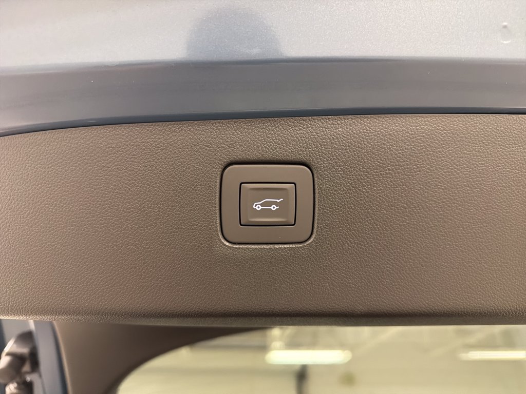 New 2026 Buick Envista Sport Touring w/ Convenience I Package FWD image 17