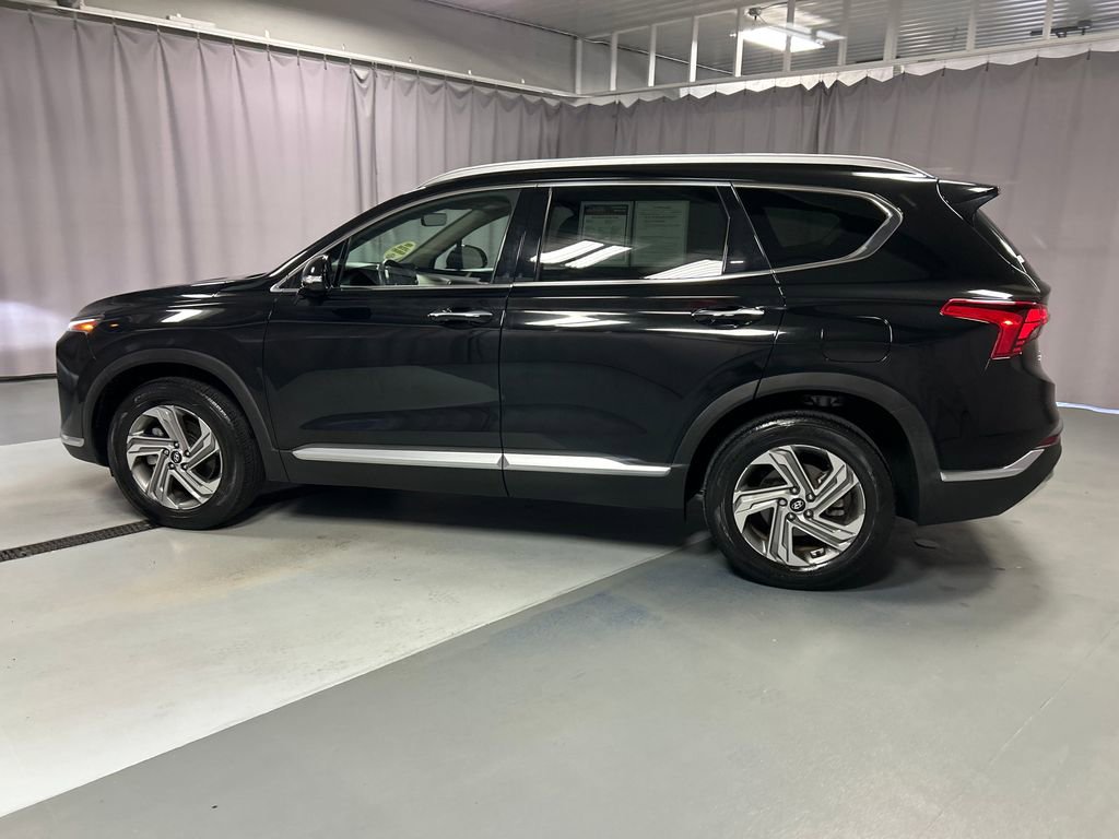 Used 2022 Hyundai Santa Fe SEL w/ Convenience Package image 4