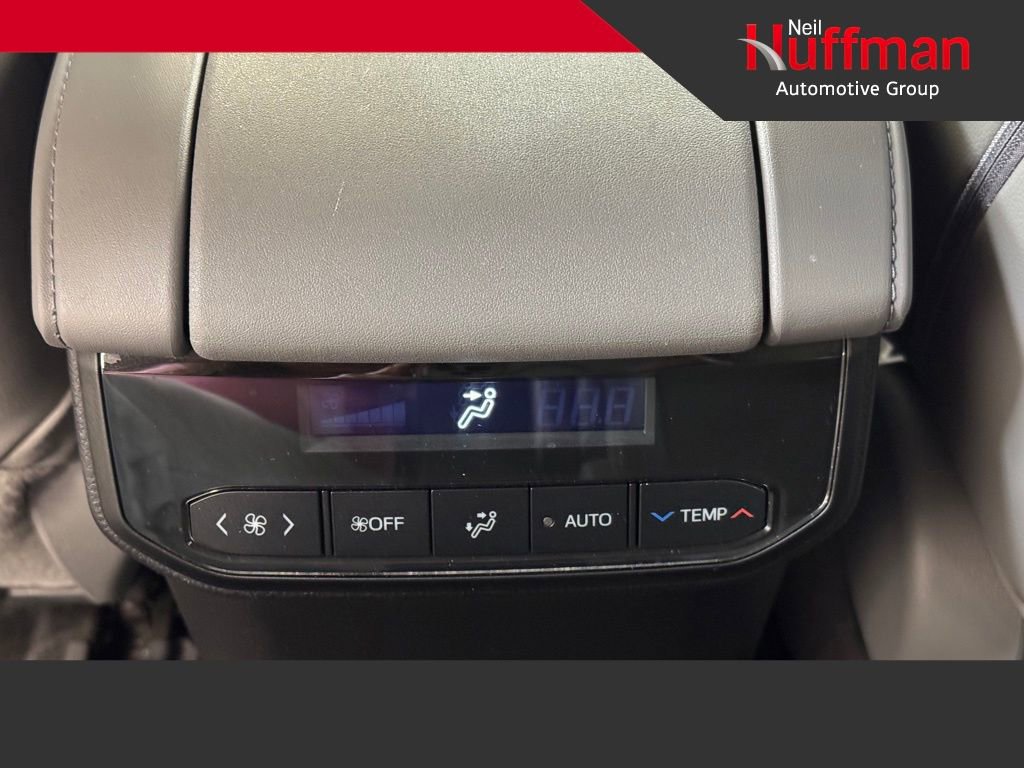 Used 2022 Toyota Highlander Limited AWD/4WD image 17