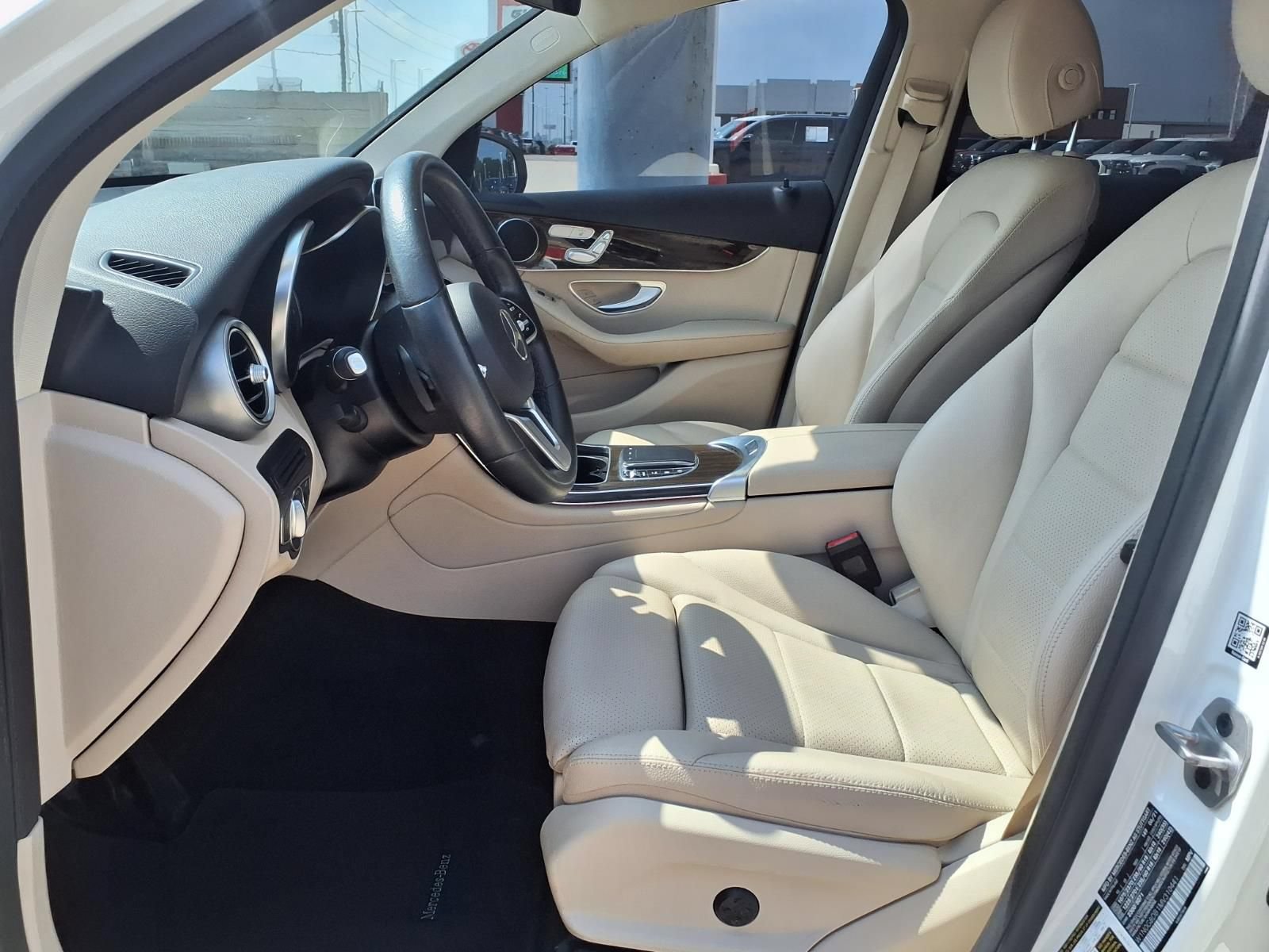 Used 2021 Mercedes-Benz GLC 300 image 16