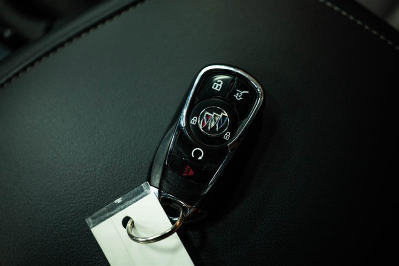 Used 2024 Buick Enclave Premium image 25