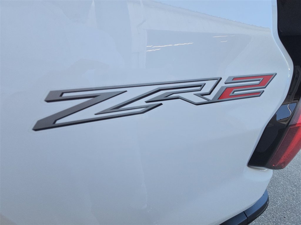New 2026 Chevrolet Colorado ZR2 image 30