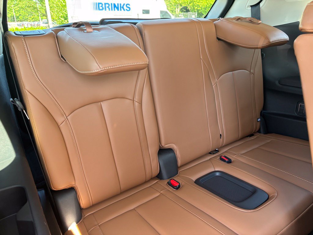 Used 2023 INFINITI QX60 Sensory w/ Vision Package AWD/4WD image 33
