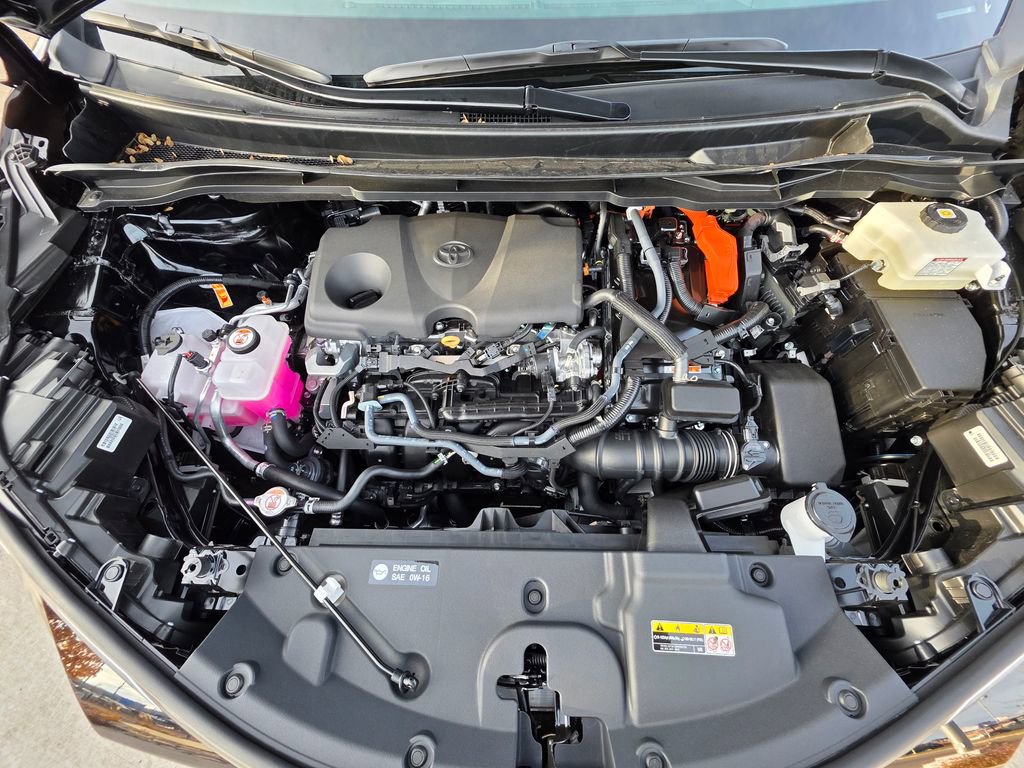 Used 2025 Toyota Sienna Platinum image 27