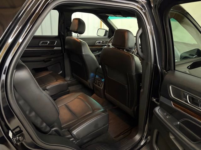 Used 2017 Ford Explorer Limited w/ Equipment Group 301A FWD image 21