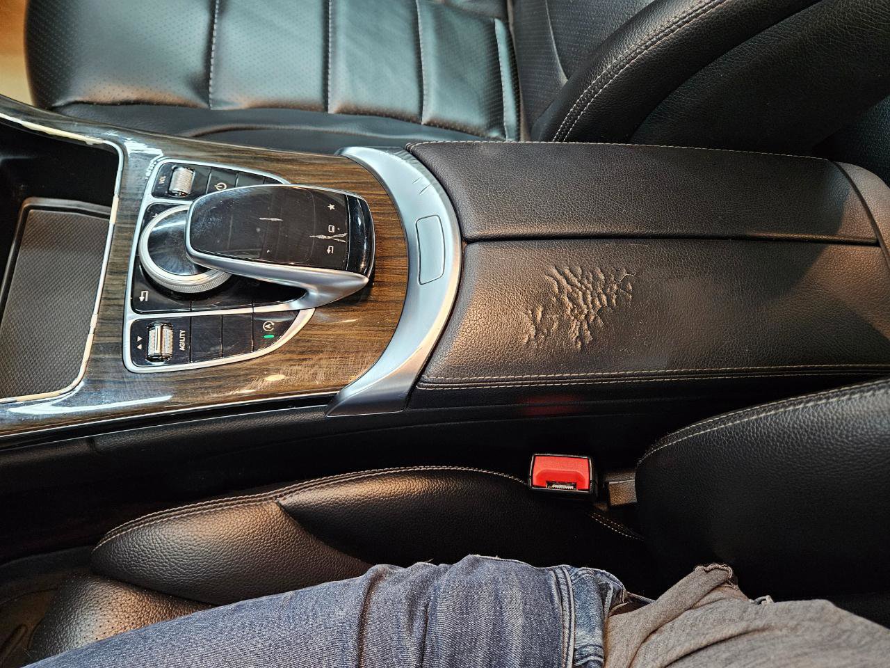 Used 2015 Mercedes-Benz C 300 Sedan image 21