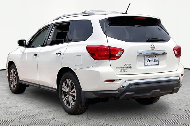 Used 2018 Nissan Pathfinder S FWD image 4
